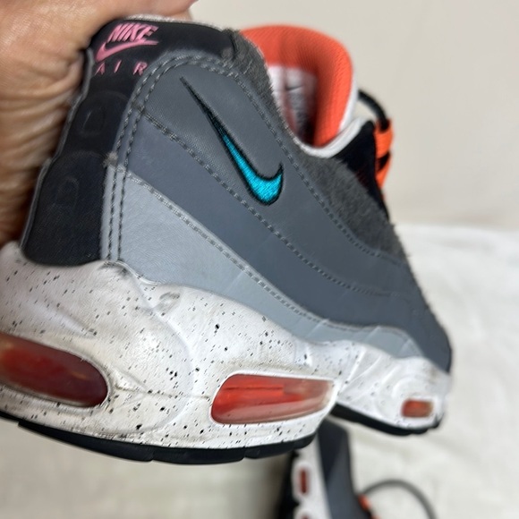 Nike Air Max Black and Orange Athletic Shoes main image 11